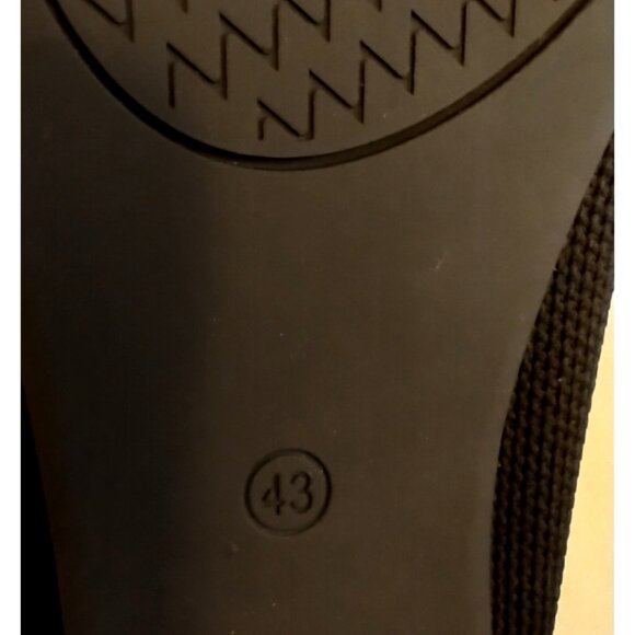 Women's Semwiss Flats Slip Ons Pointed Toe Knit Shoes Black - Size 10 NWOB - Picture 8 of 9